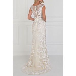 🚨ON SALE🚨Elegant  Gown ✨✨✨✨